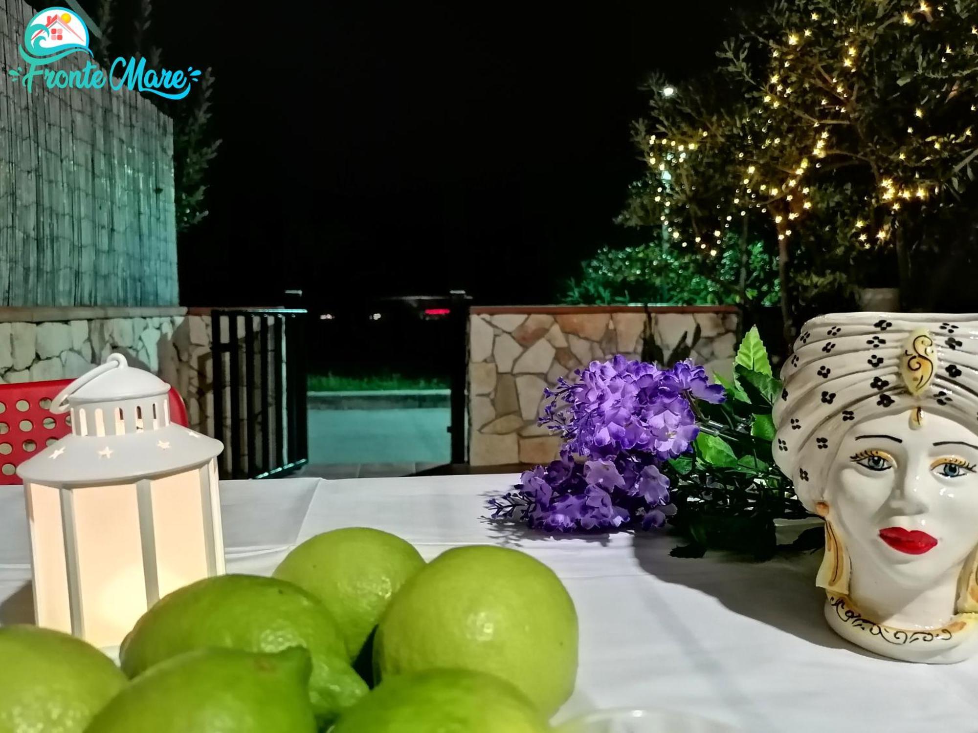 Вілла Casa Fronte Mare Санта-Тереза-ді-Рива Екстер'єр фото